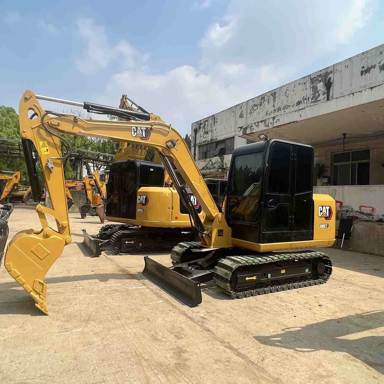 Japão Excavadora CAT Usada à venda Máquinas usadas 306E Jindongyu