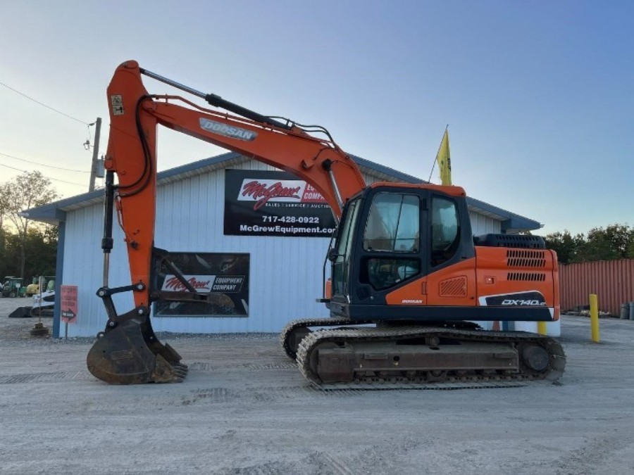 Coreia Excavadora usada Doosan à venda Máquina de segunda mão DX140LC Jindongyu