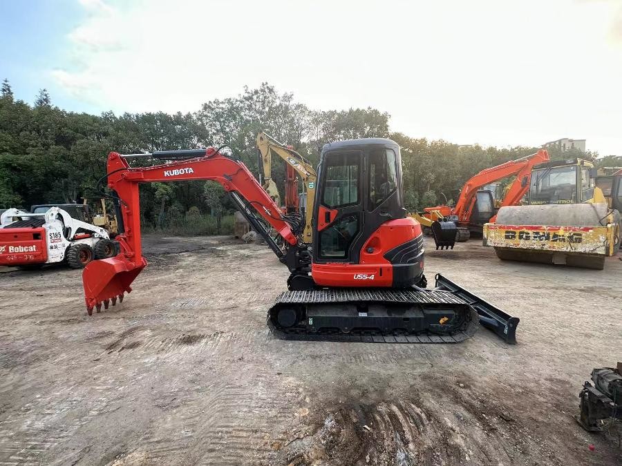 Japão Excavadora Kubota Usada para venda Máquinas usadas U55-4 Jindongyu